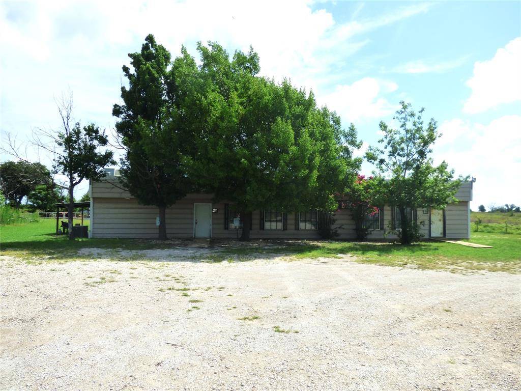 102 N Highway 6, Carbon, TX 76435