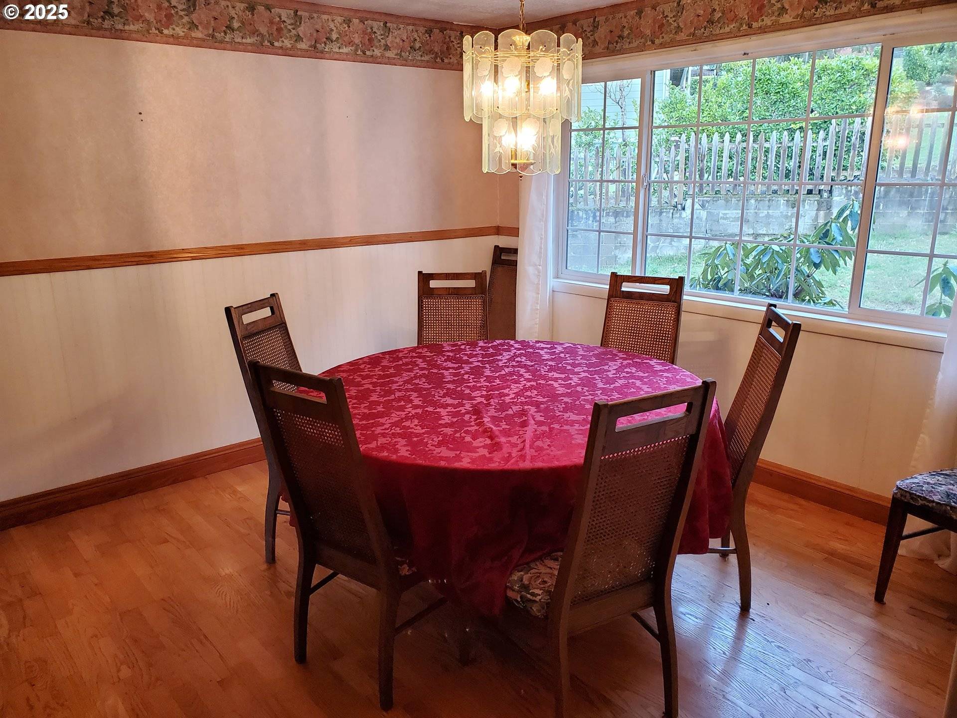 Pleasant Hill, OR 97455,36528 CEDAR HILLS DR
