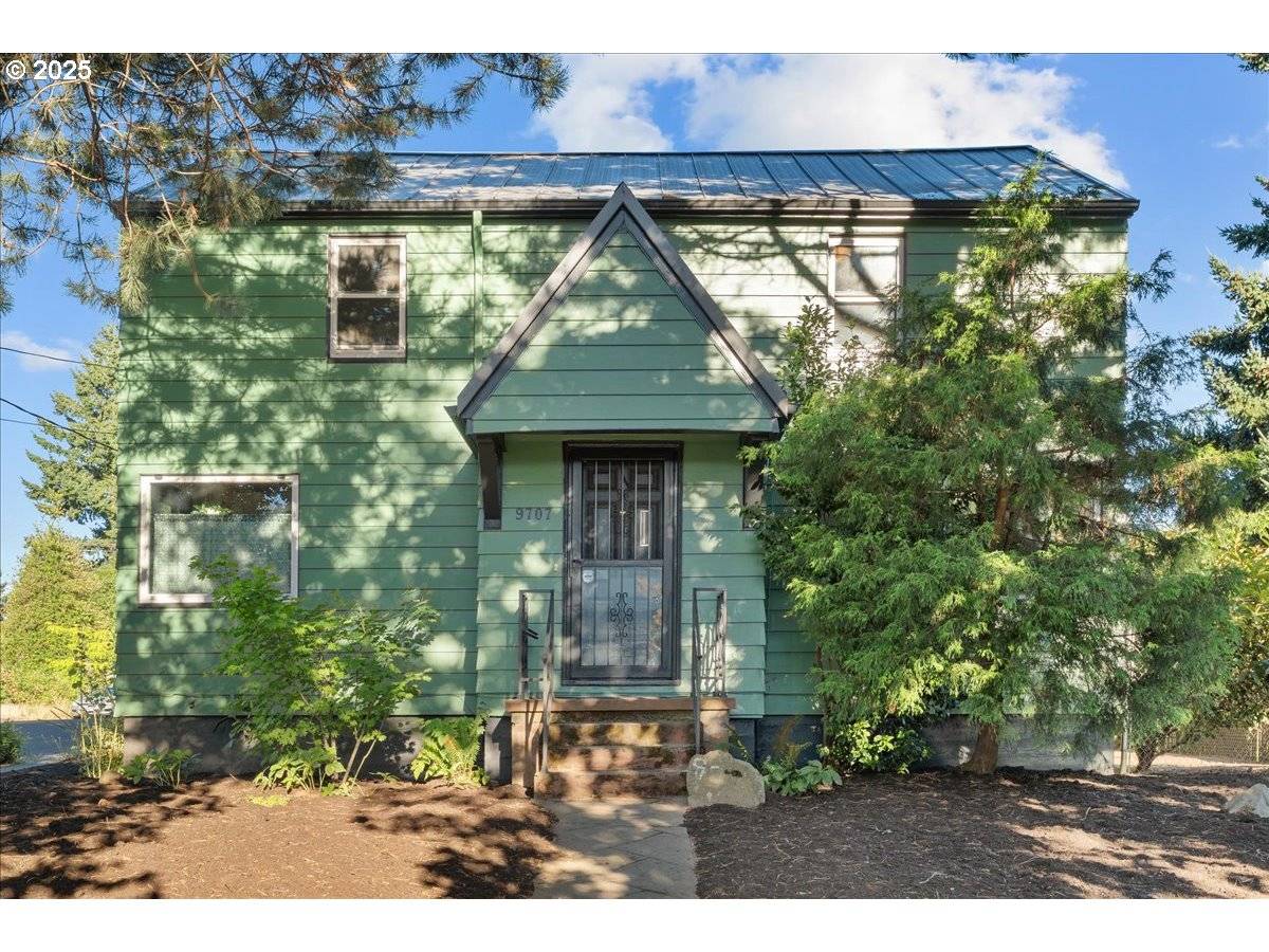 9707 N VAN HOUTEN AVE, Portland, OR 97203