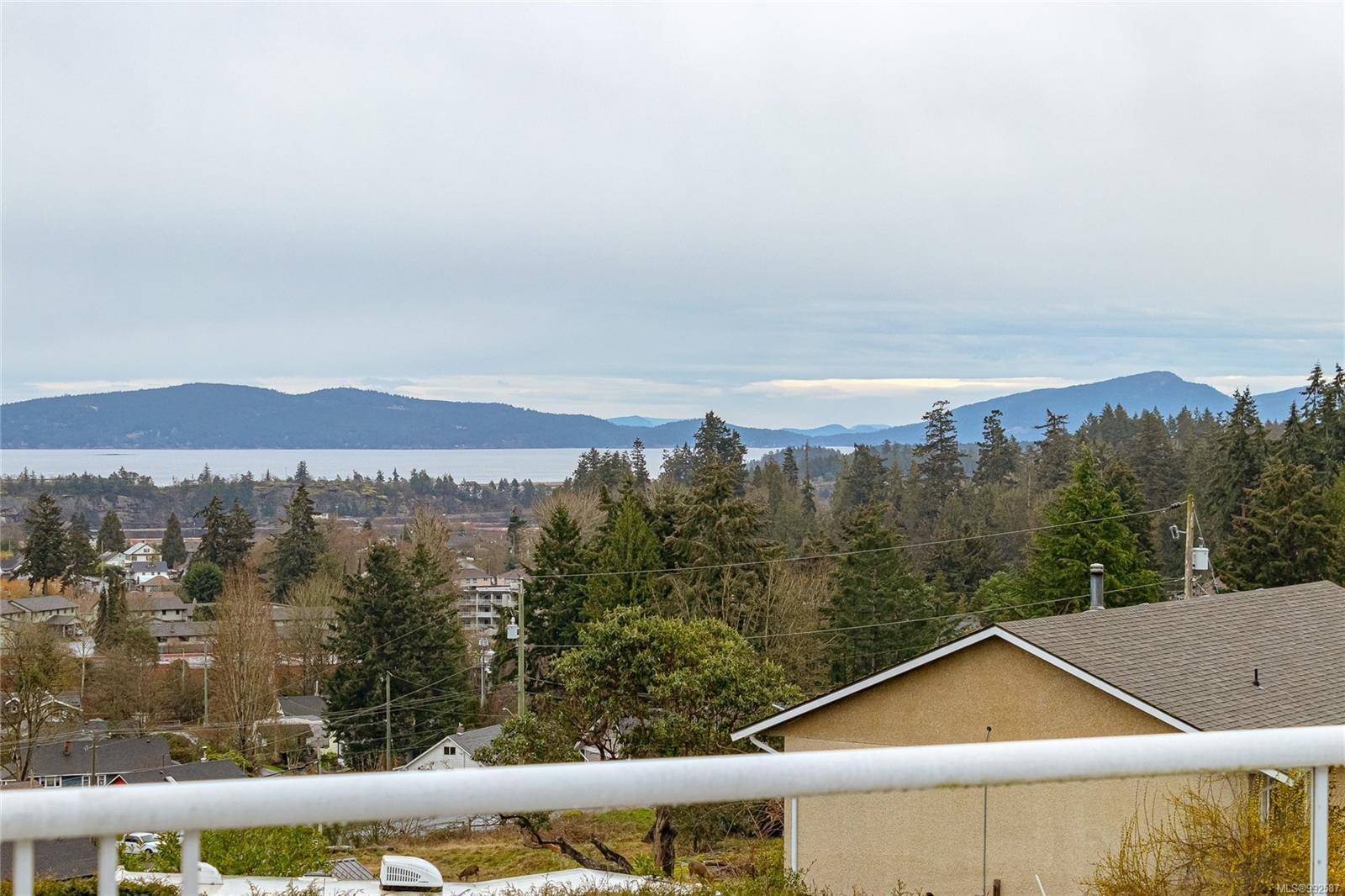 9939 Echo Hts, Chemainus, BC V0R 1K2