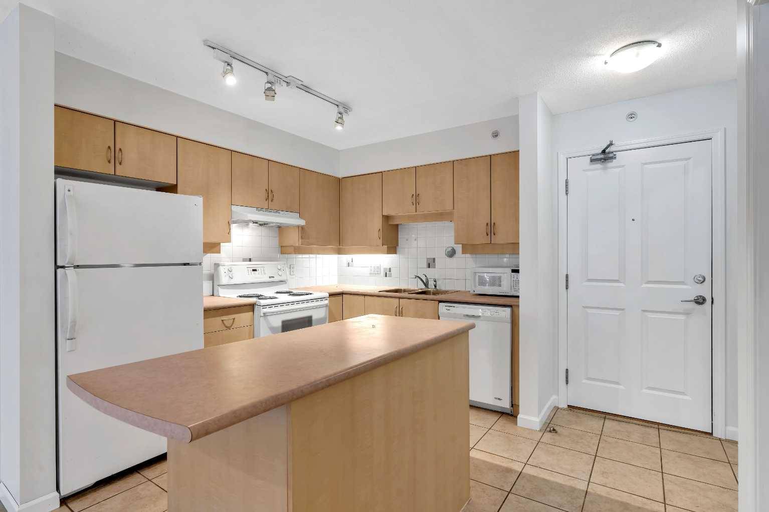 Calgary, AB T2P 5G4,650 10 ST SW #902