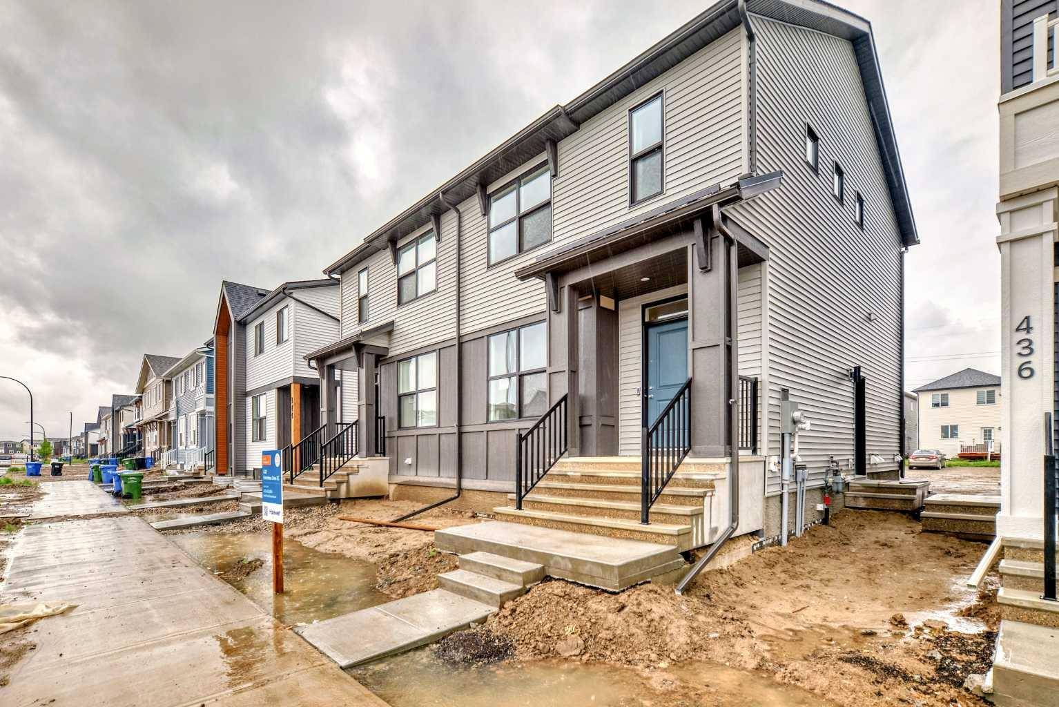 Calgary, AB T3S 0A6,432 Hotchkiss DR Southeast