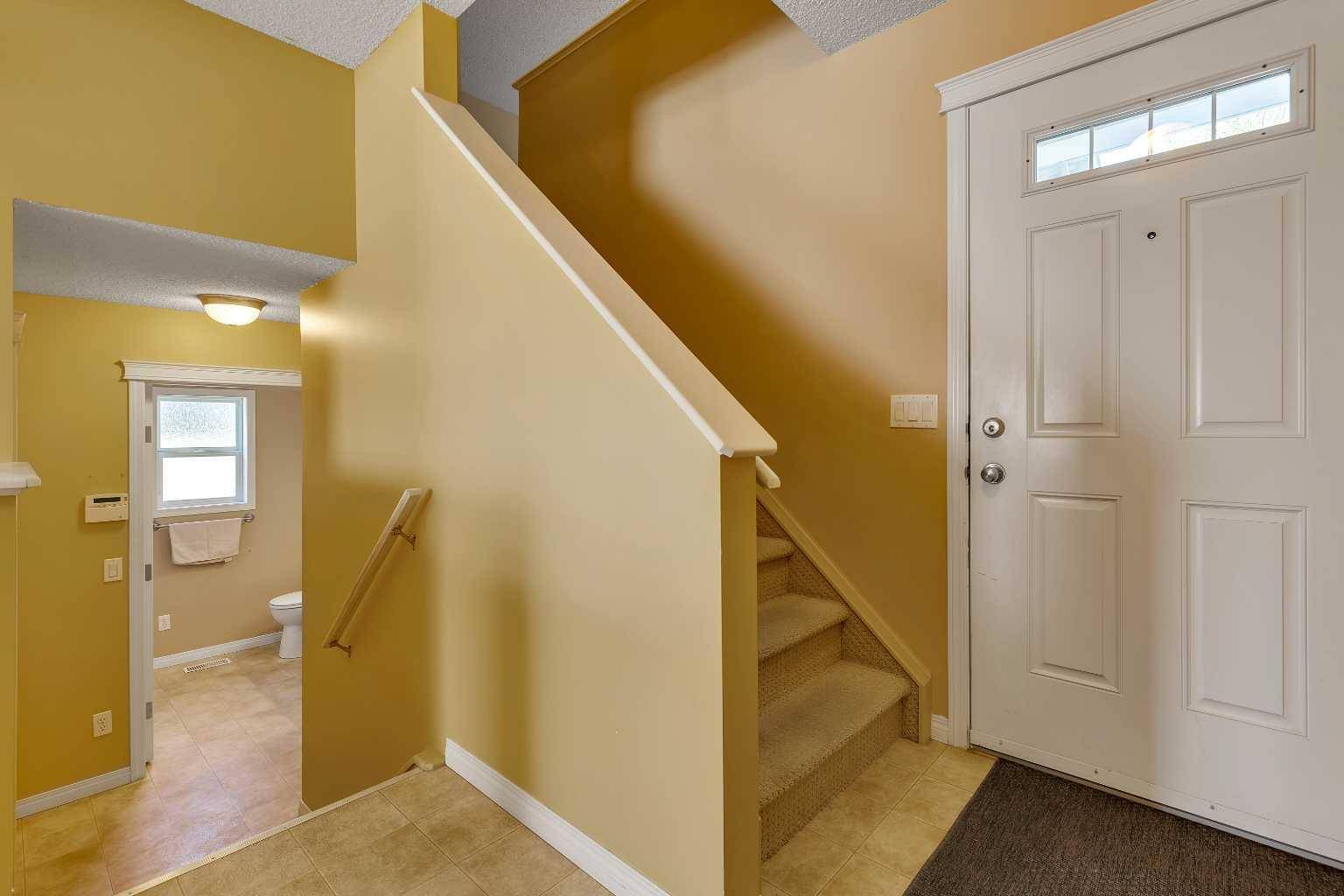 Calgary, AB T3K 6K9,211 Covepark GN NE