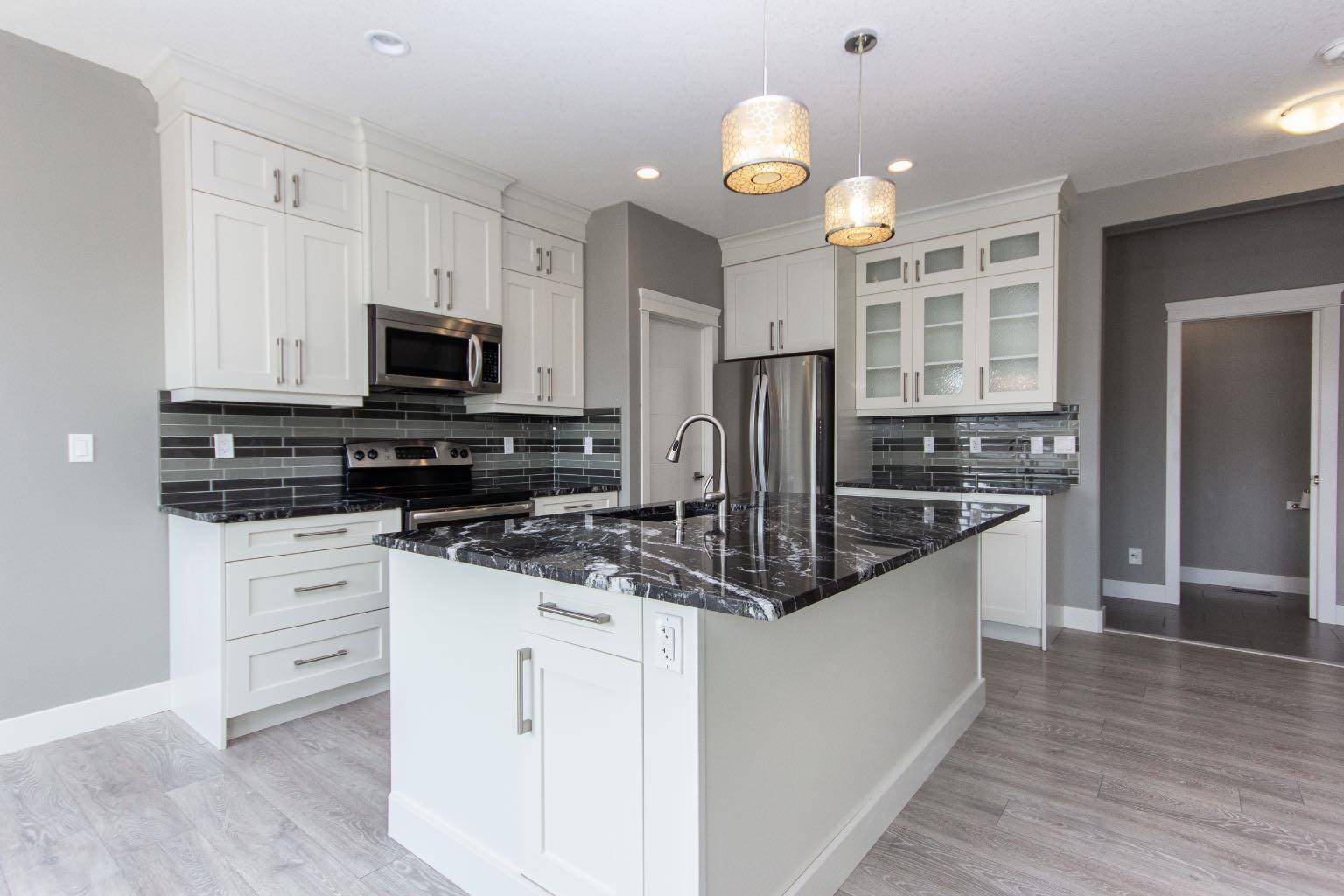 Red Deer, AB T4P 0L2,93 Turner CRES