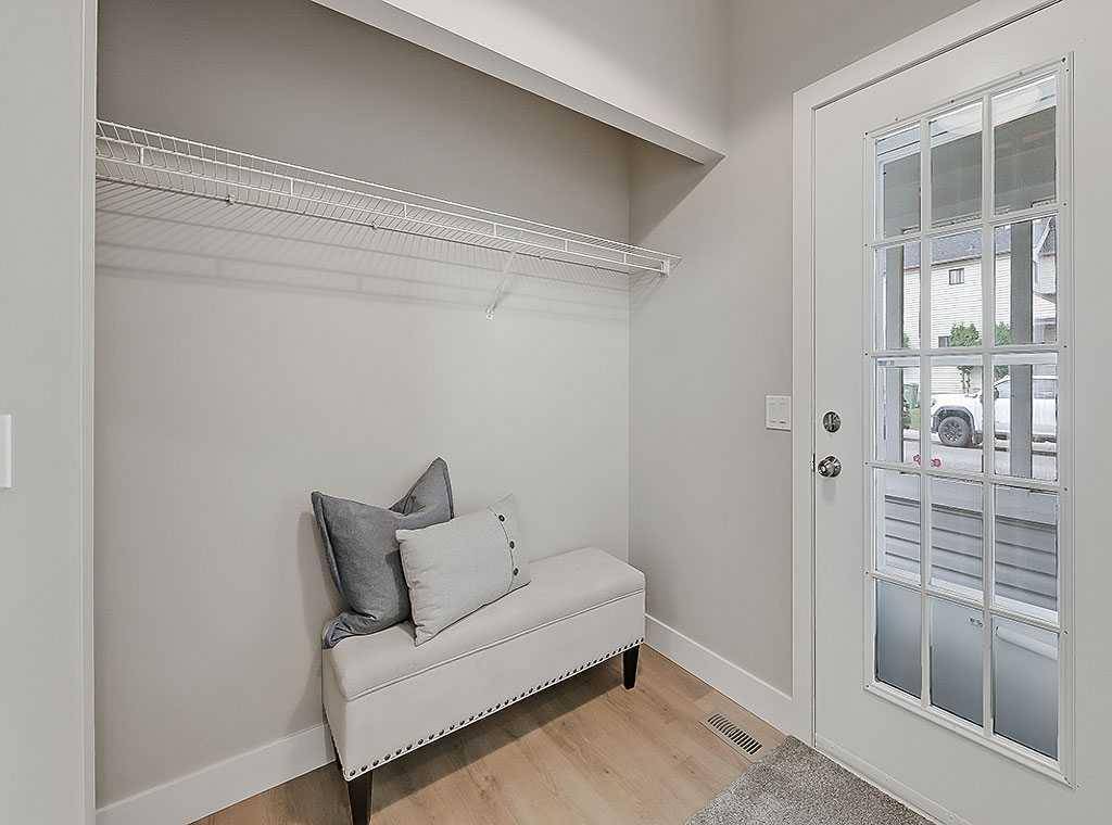 Calgary, AB T3K 3L4,20 Bedfield Close Northeast