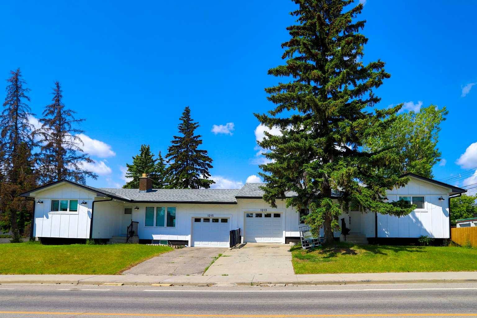 1215 28 ST Southeast, Calgary, AB T2Y0Y6
