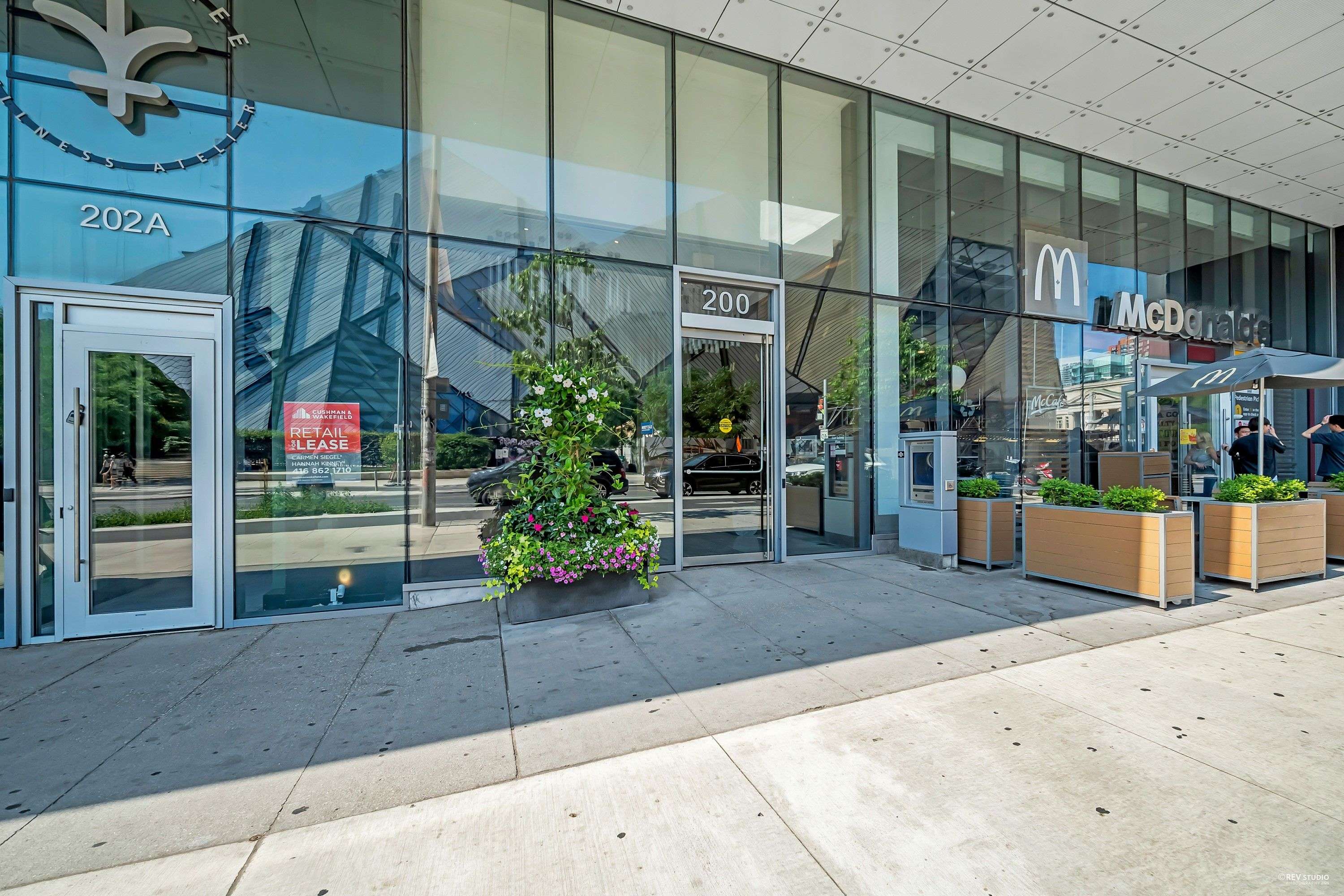 Toronto C02, ON M5S 0B1,200 Bloor ST W #904