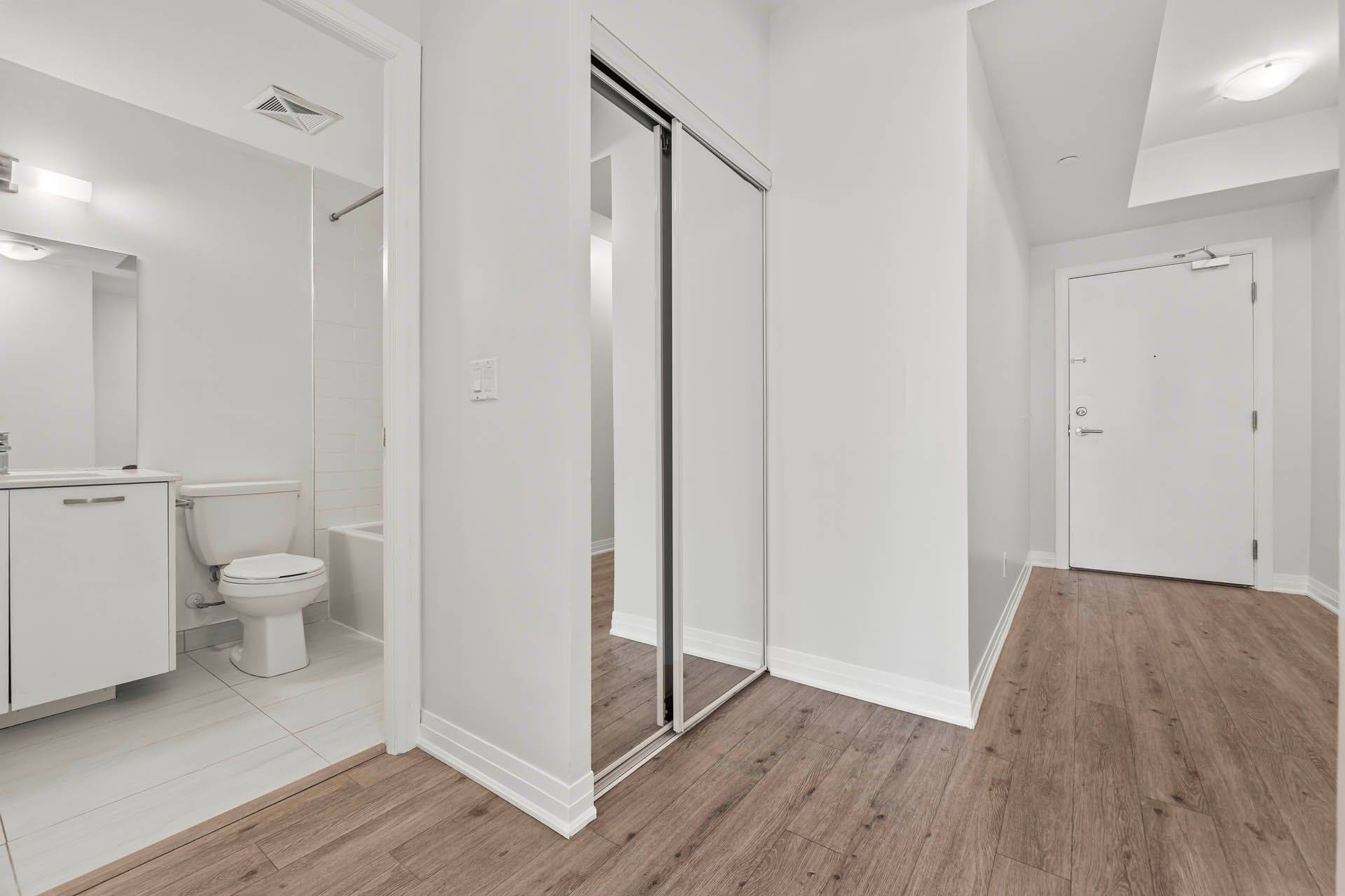 Toronto E02, ON M4L 1G3,1630 Queen ST E #405