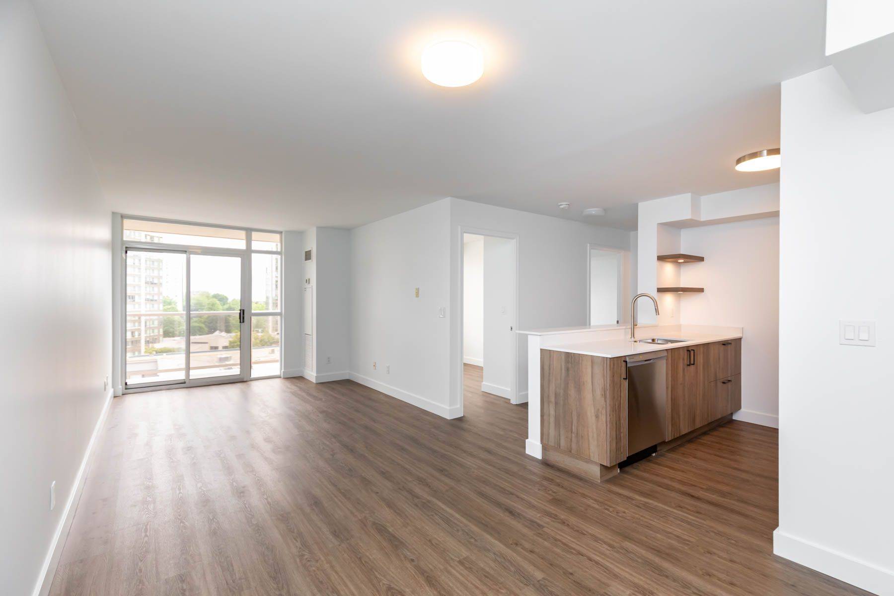 Toronto E08, ON M1M 3X9,3650 Kingston RD #822