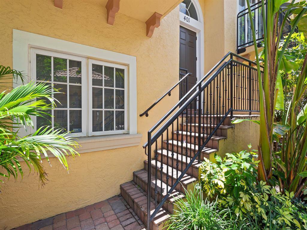Fort Lauderdale, FL 33301,510 SE 7th St #401