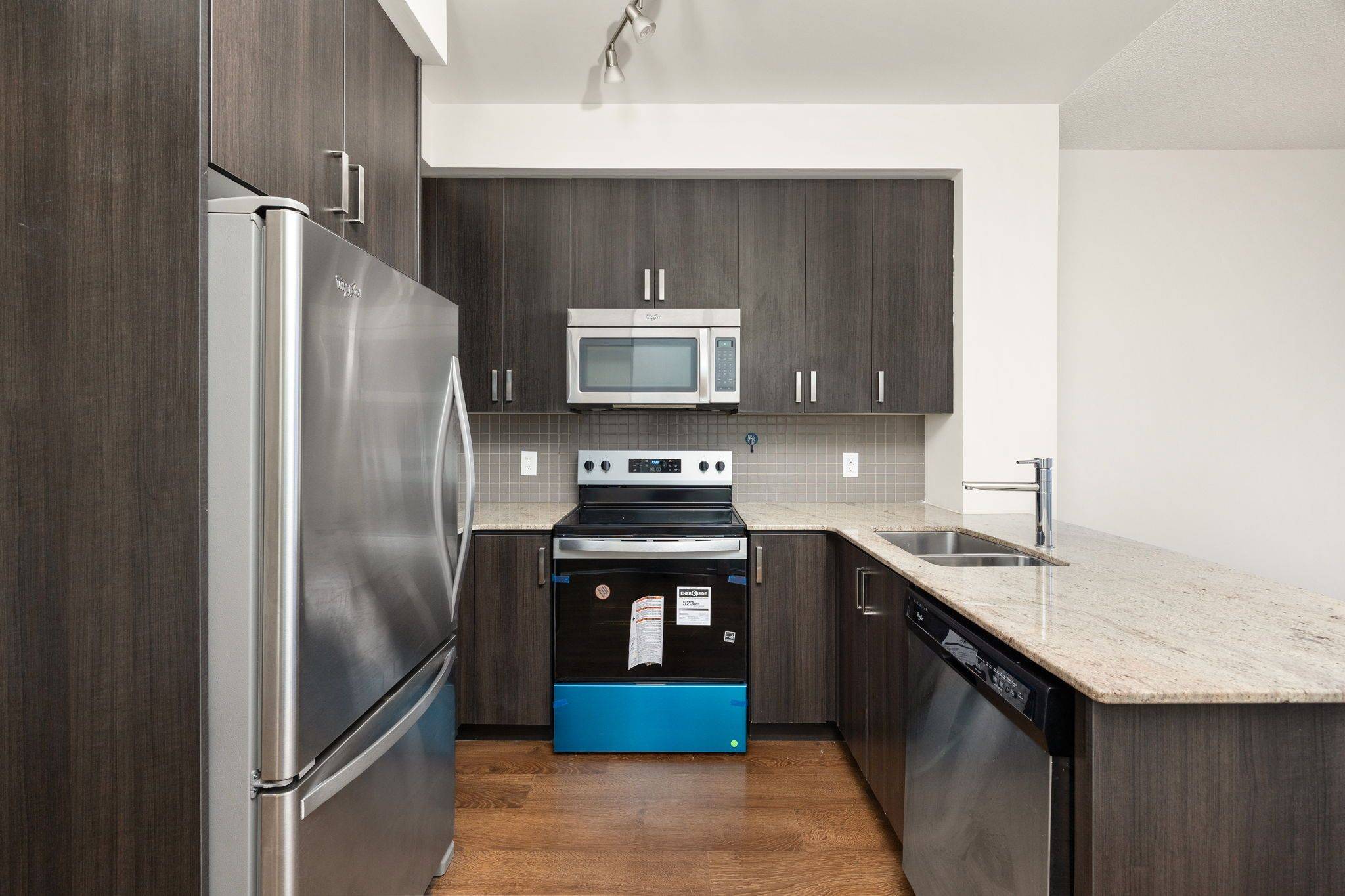 Vaughan, ON L4J 0J5,7608 Yonge ST #614
