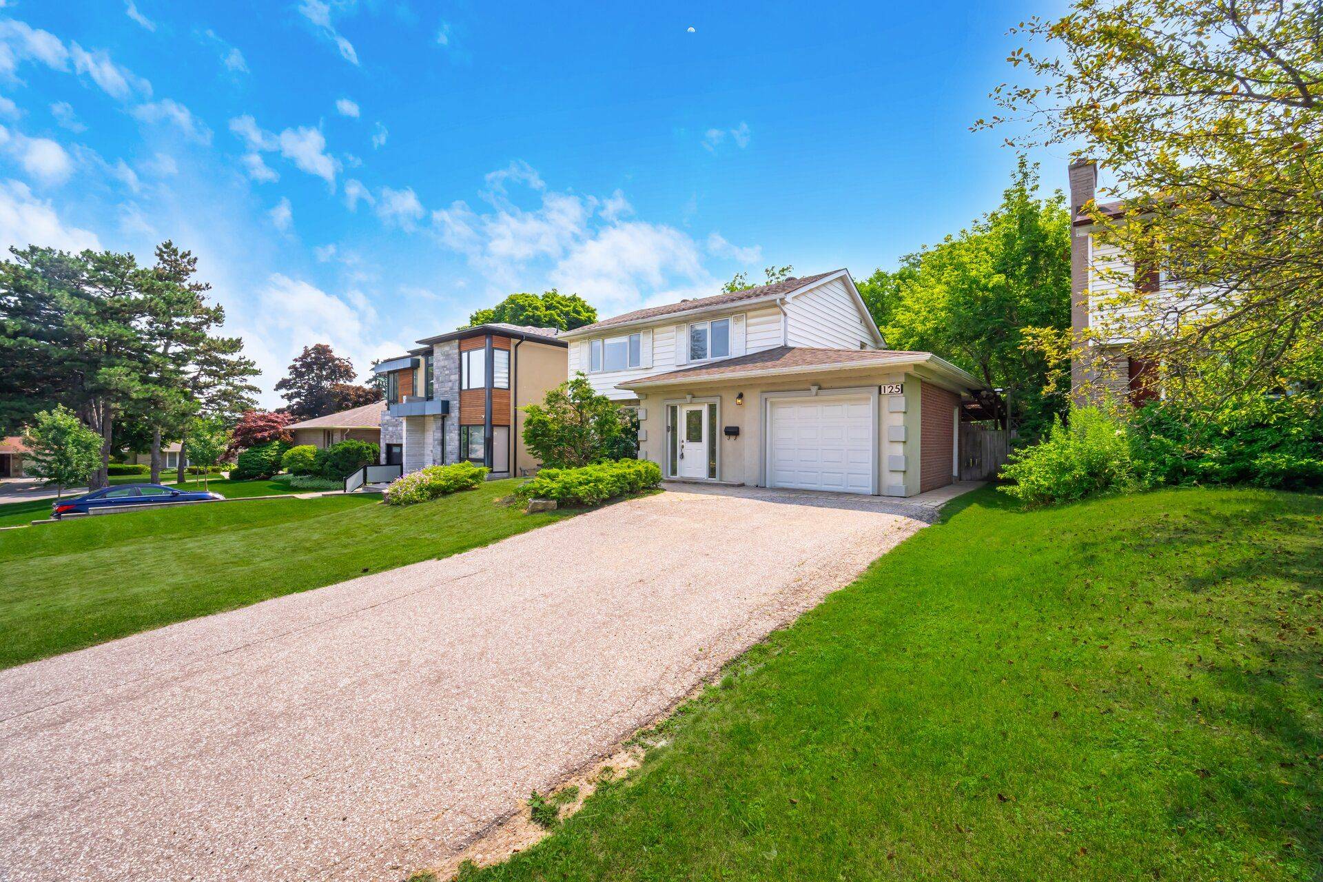 Markham, ON L3T 1G1,125 Woodward AVE