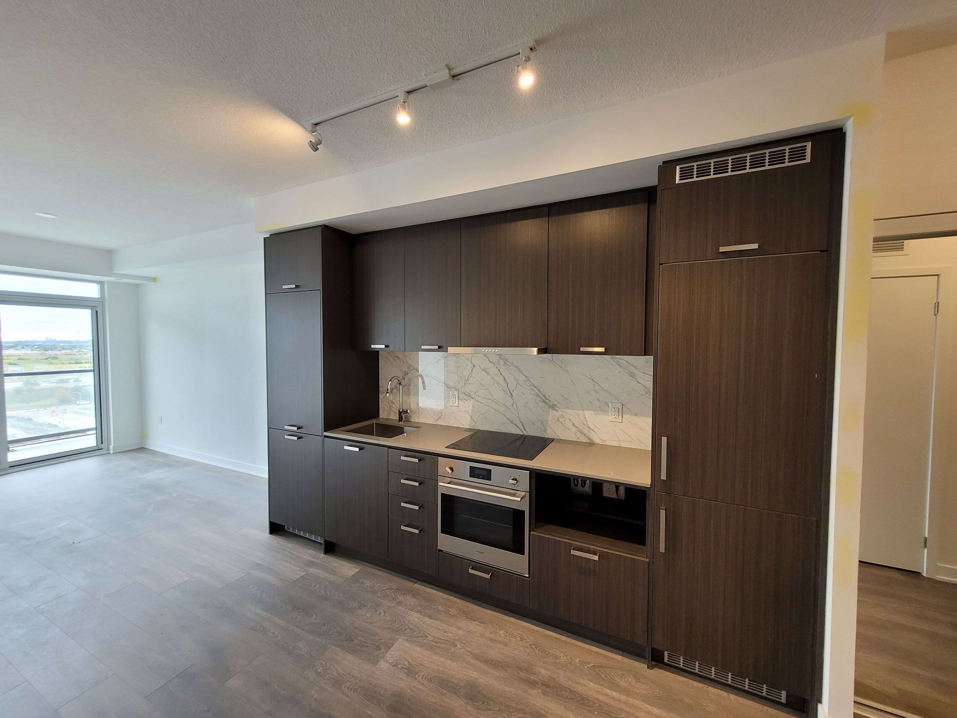 Vaughan, ON L4K 0M7,10 Honeycrisp CRES #907