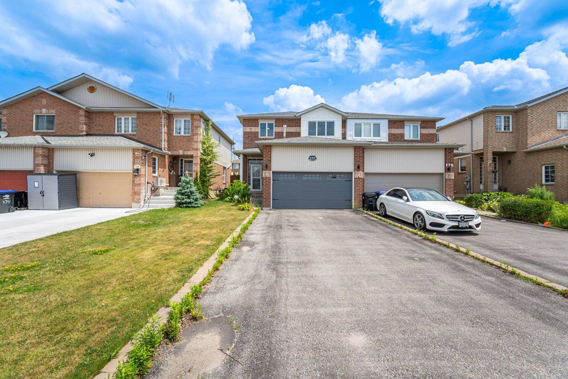 Bradford West Gwillimbury, ON L3Z 3C2,177 Professor Day DR