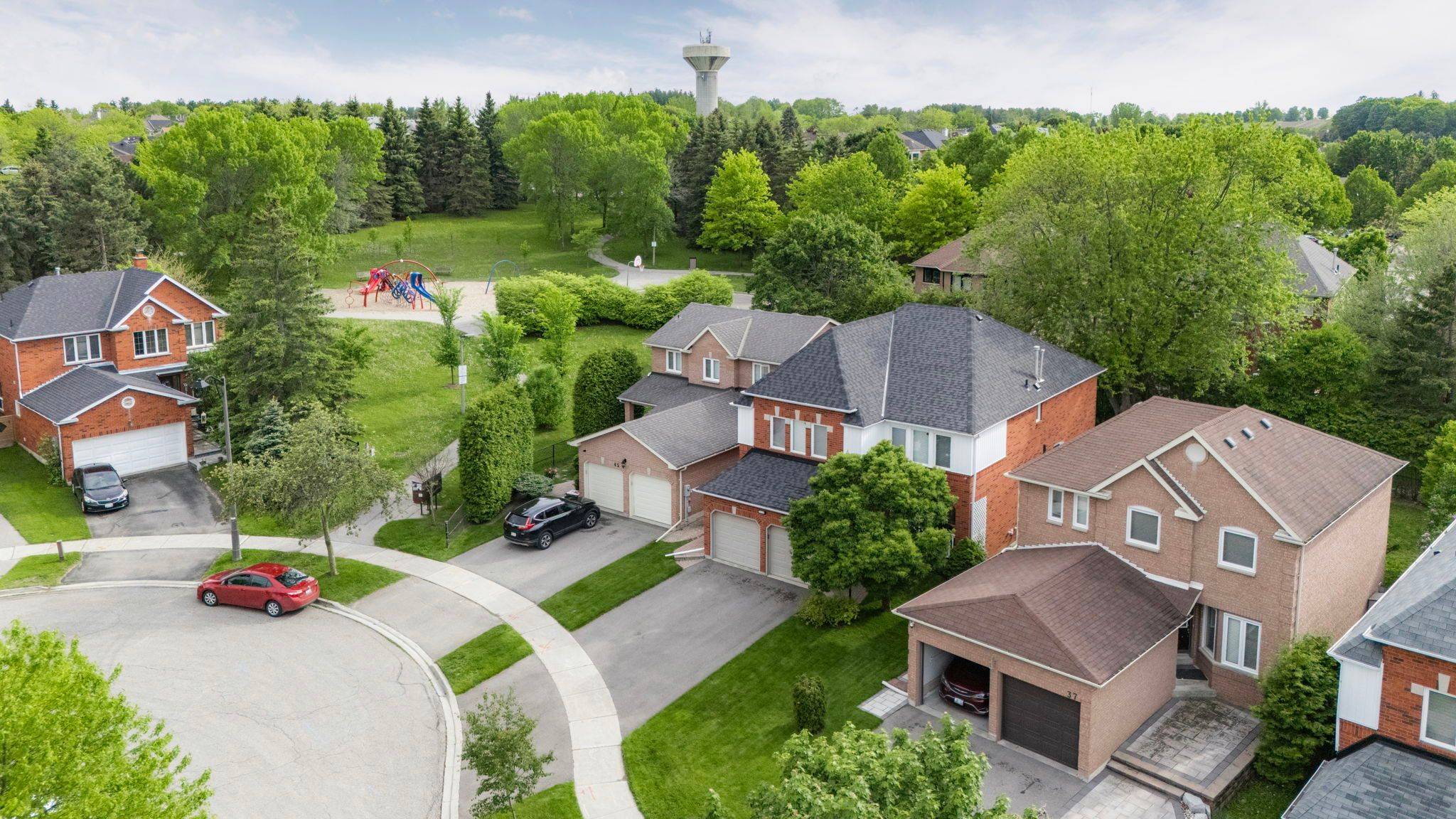 Aurora, ON L4G 6M9,41 Bonny Meadows DR