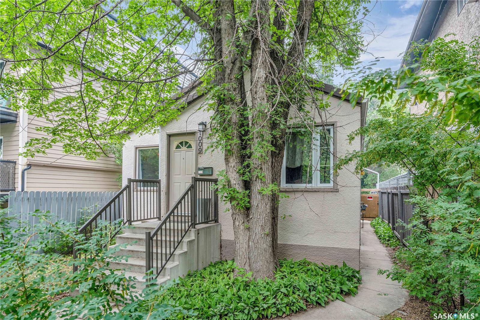 Saskatoon, SK S7H 2C2,1009 Lansdowne AVENUE