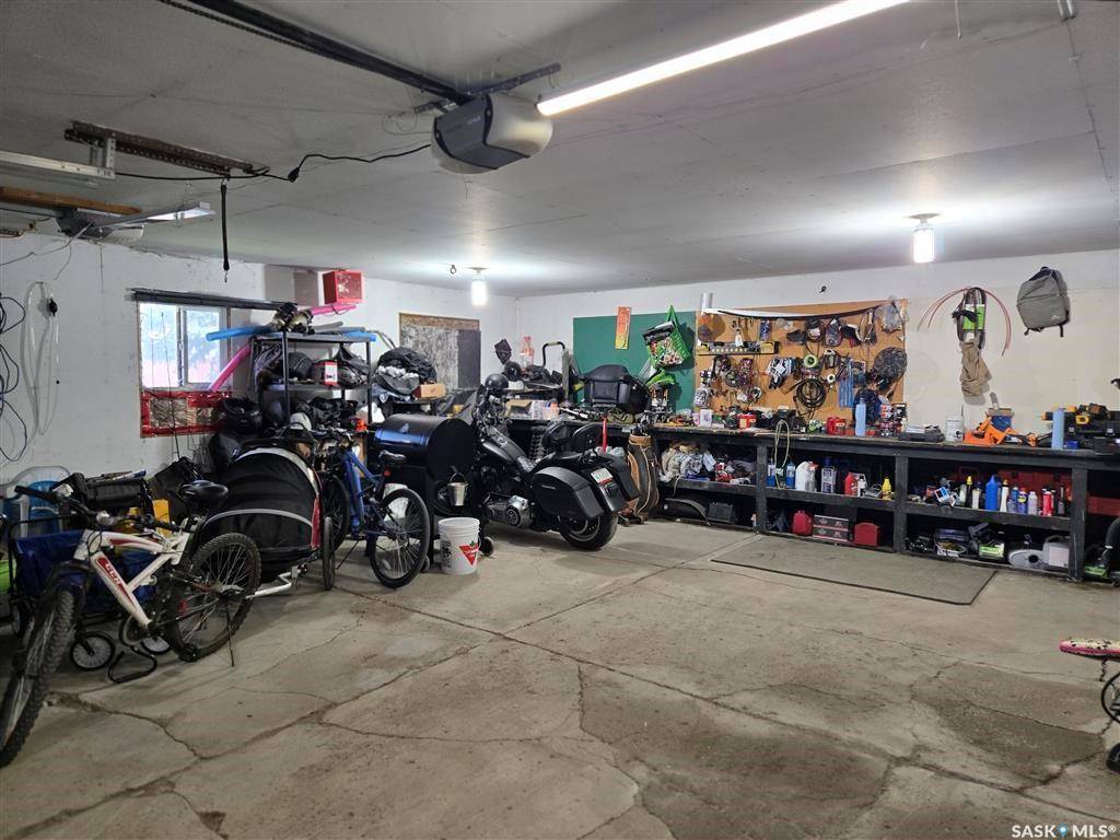 Humboldt, SK S0K 2A0,326 9th STREET