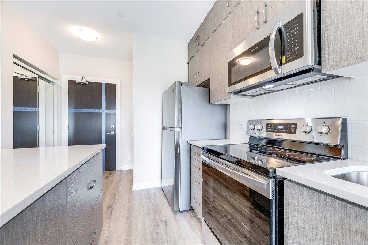 Oakville, ON L6H 0X2,102 Grovewood Common N/A #414