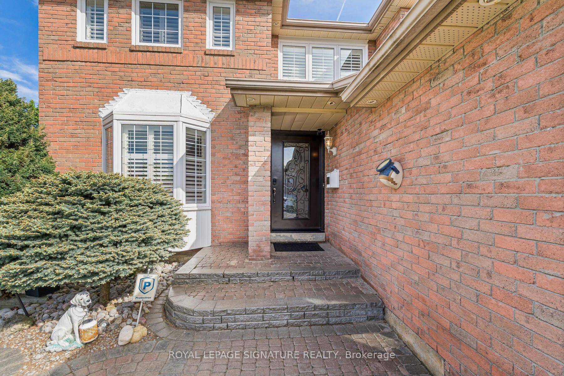 Brampton, ON L6Y 3A2,81 Parkside DR
