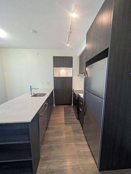 Mississauga, ON L5M 0Y4,2520 Eglinton AVE W #1611