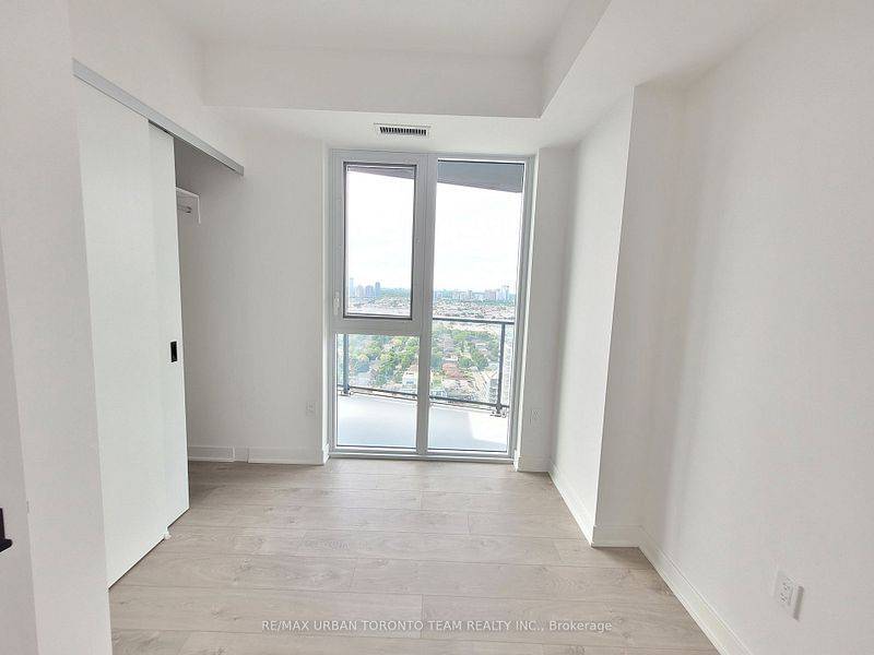 Toronto W08, ON M8Z 1R7,36 Zorra ST #3204
