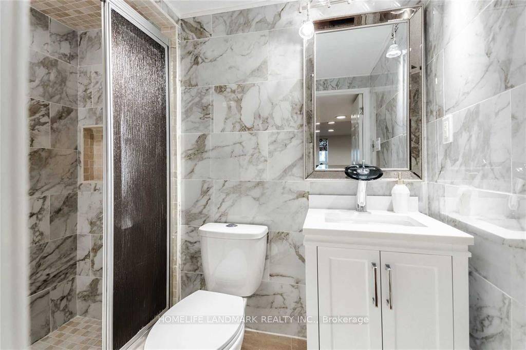 Mississauga, ON L5L 1C5,2184 Buttonbush CRES