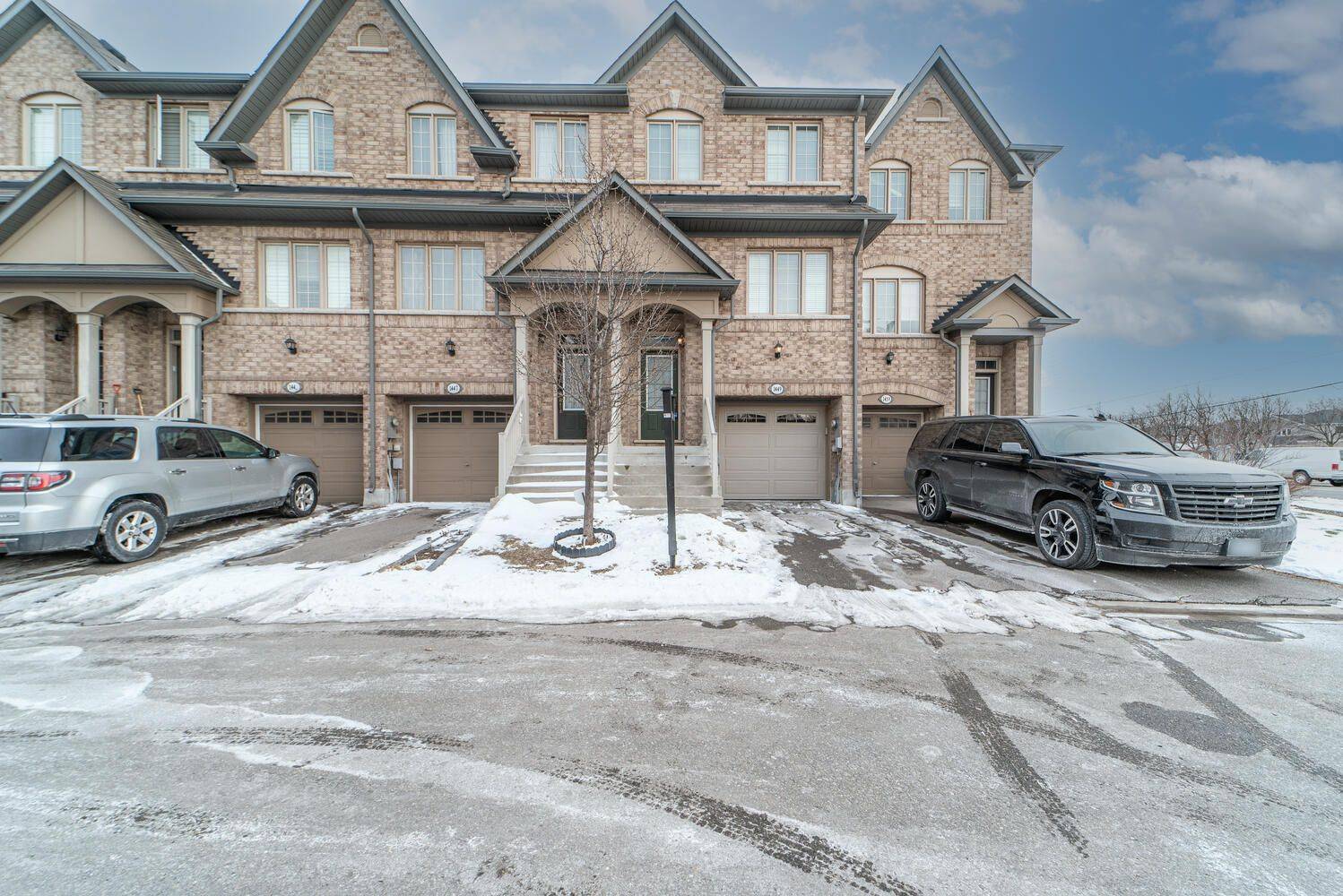 Mississauga, ON L5V 0E1,1449 Granrock CRES