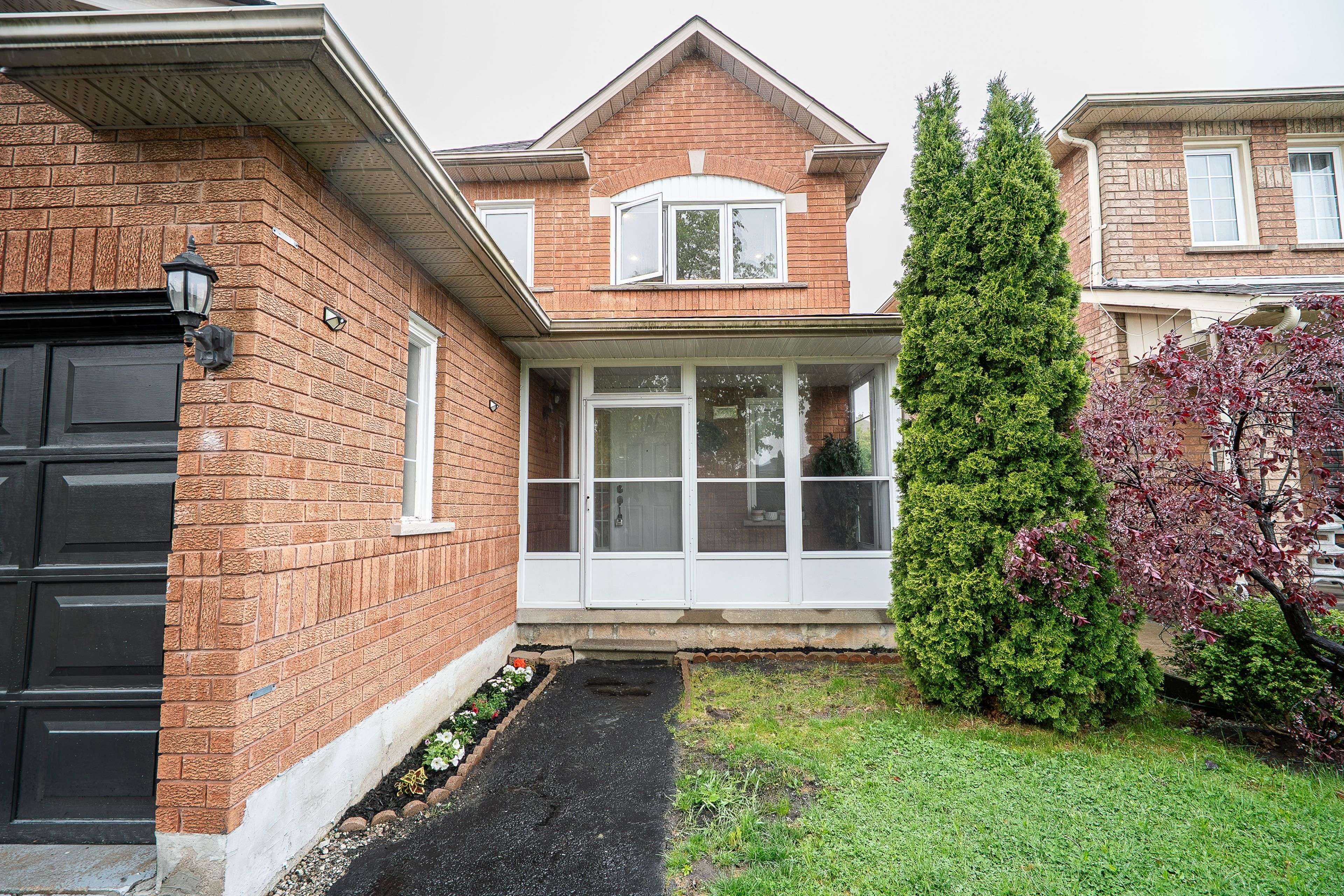 Brampton, ON L6Y 4S7,56 Hood CRES