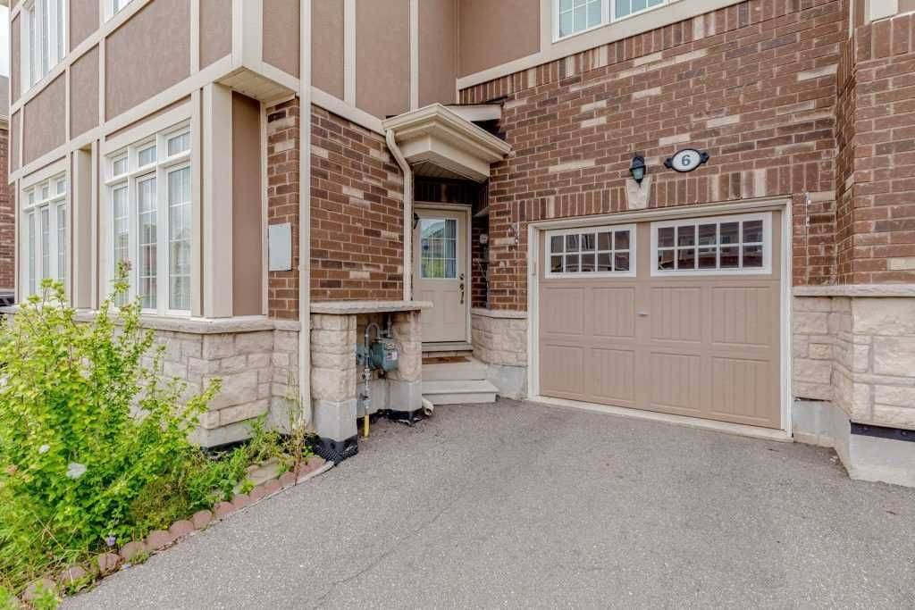 Milton, ON L9T 8T1,6 Dredge CT