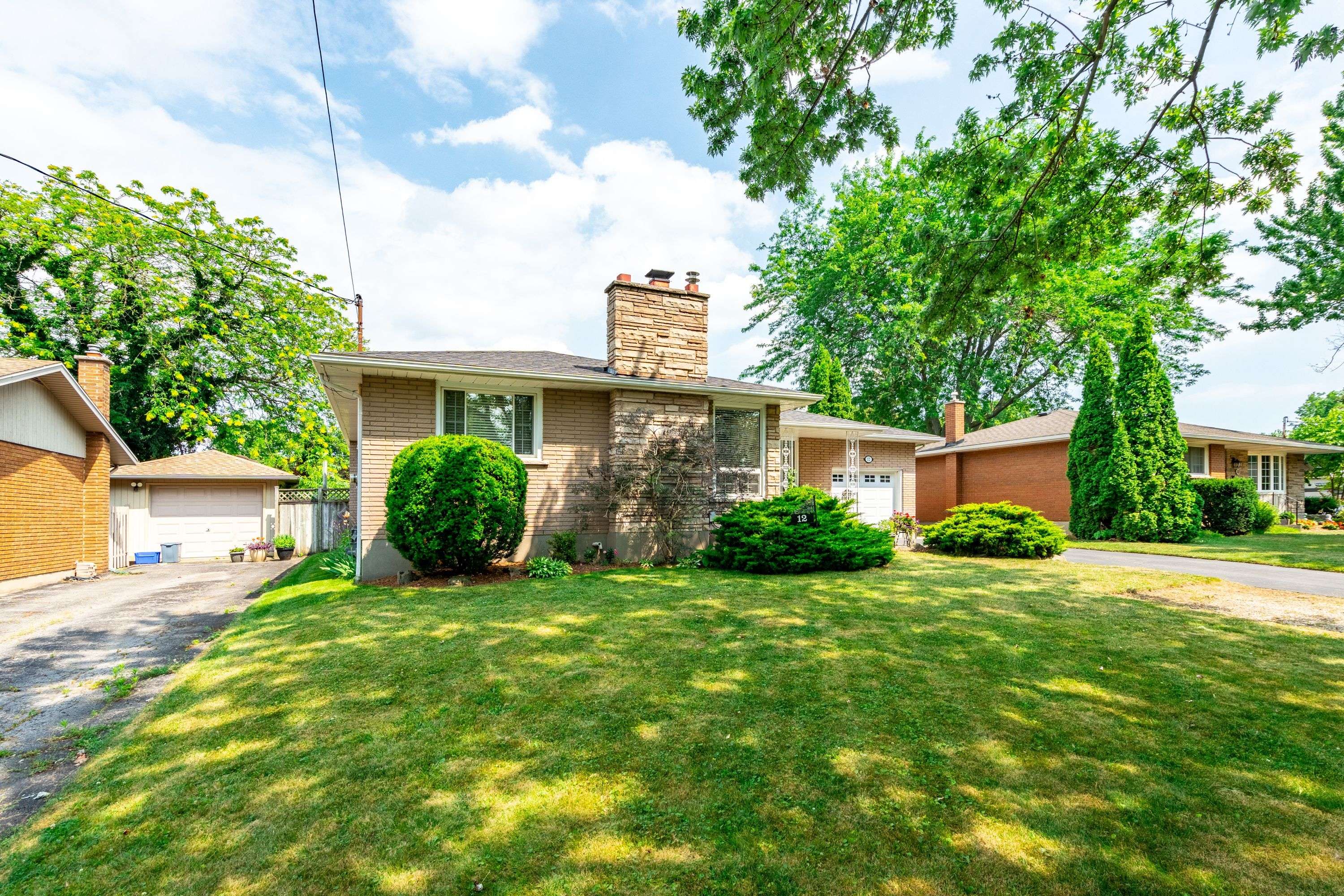St. Catharines, ON L2M 2V3,12 Viking DR