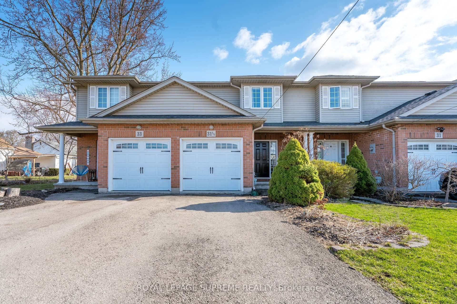 31 1/2 Thorold RD, Welland, ON L3C 3T3