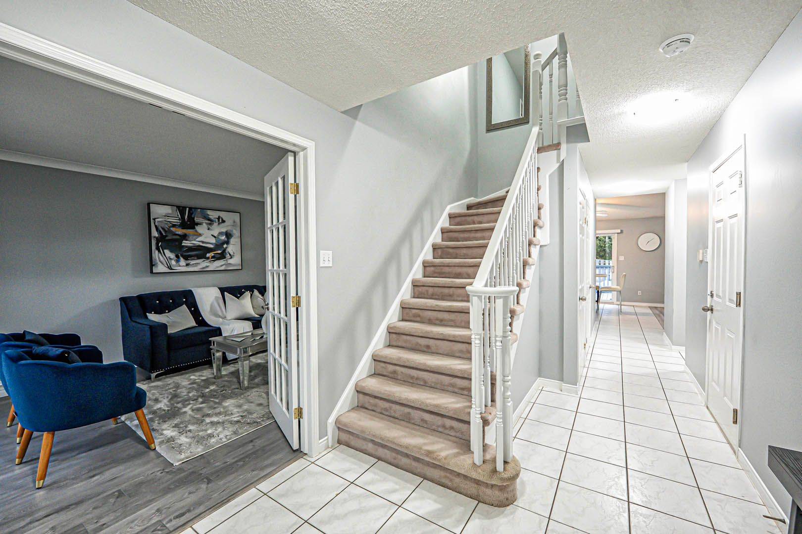 Hamilton, ON L9B 1M8,172 Alderlea AVE