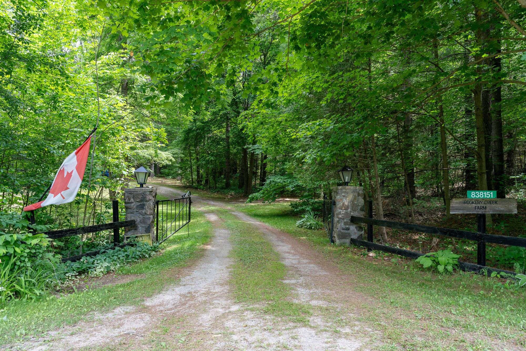 Mulmur, ON L9V 0J6,838151 4th Line E
