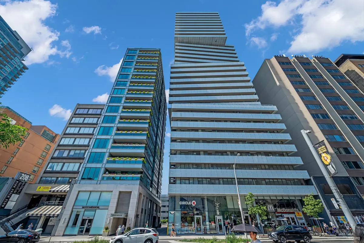 Toronto C02, ON M5S 0B1,200 Bloor ST W #904