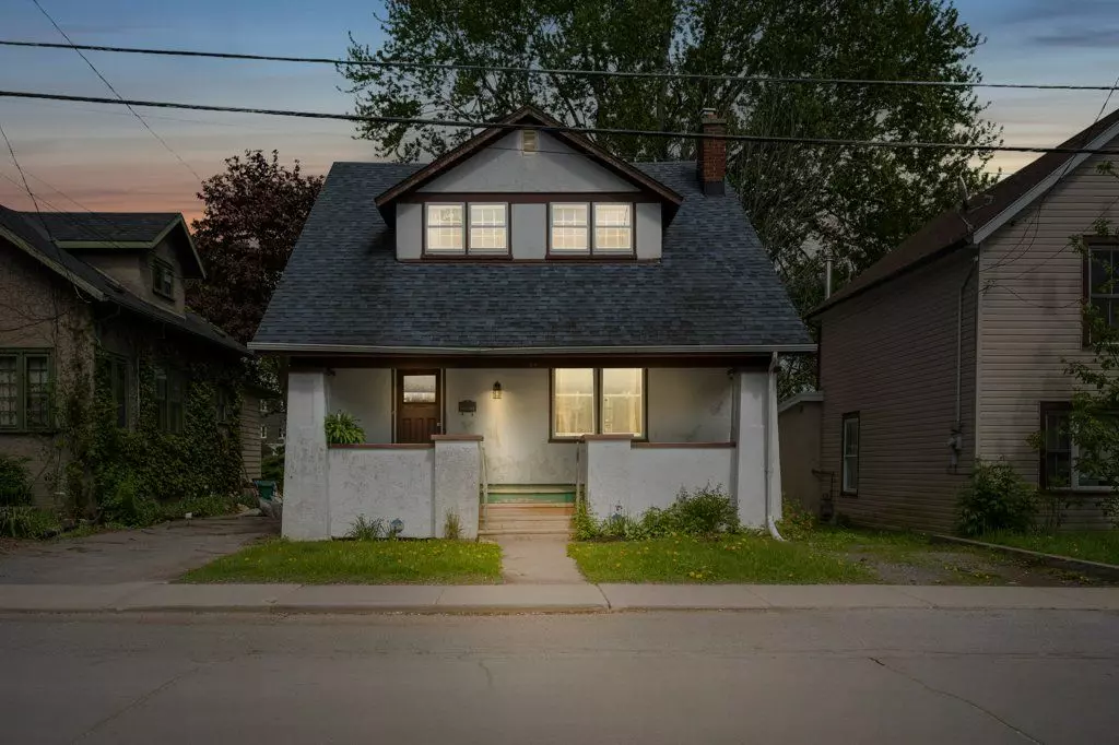 Kingston, ON K7L 3Z9,515 Victoria ST