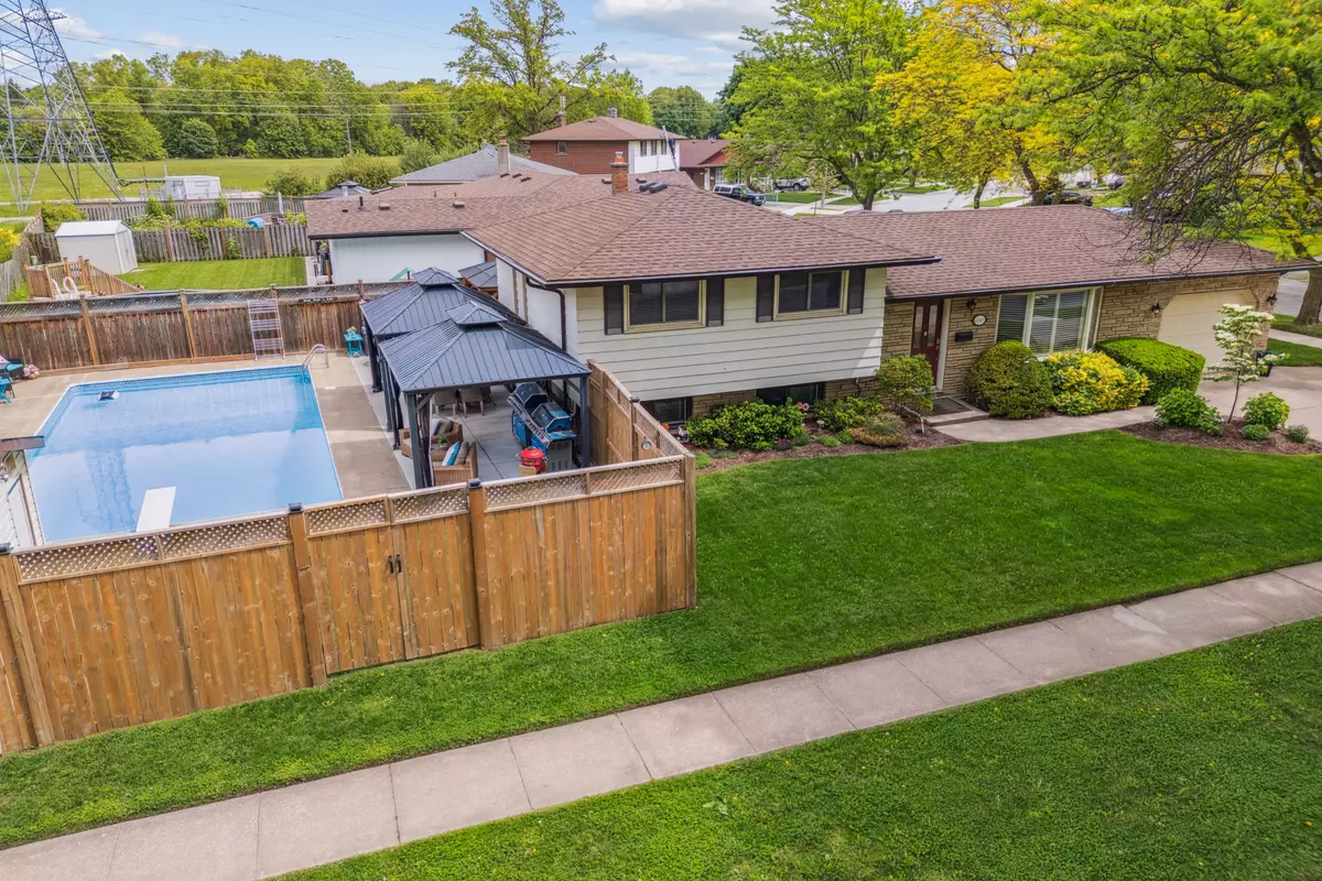 Niagara Falls, ON L2J 2B5,6845 Wilinger ST