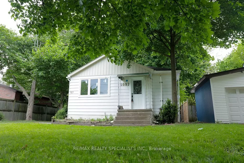 Niagara Falls, ON L2E 3R7,5097 Ontario AVE