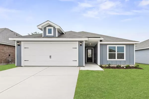 917 Burlington Avenue, Fort Worth, TX 76108