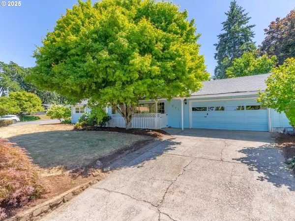 931 WINDEMERE DR NW, Salem, OR 97304