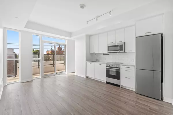 1630 Queen ST E #405, Toronto E02, ON M4L 1G3