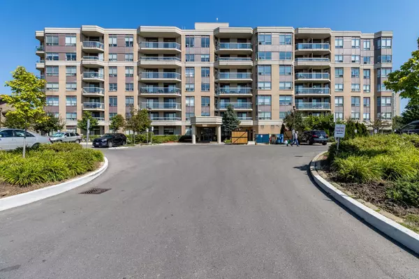 Brampton, ON L6Y 5H5,300 Ray Lawson BLVD #708