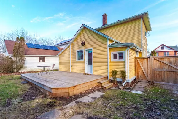 Niagara Falls, ON L2E 1H1,4326 Ellis ST