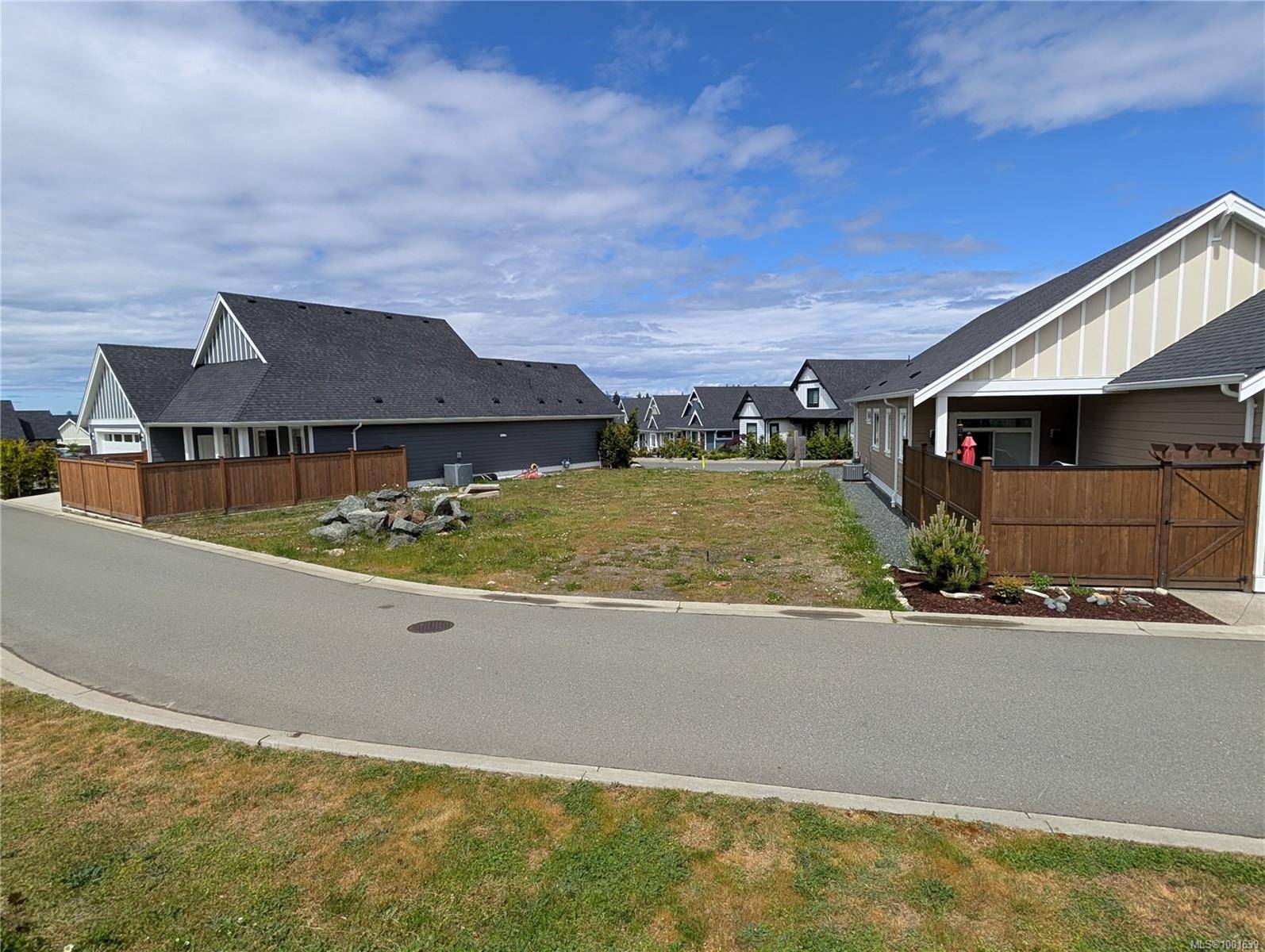 669 Briarwood Dr #Lot 43, Parksville, BC V9P 0G5