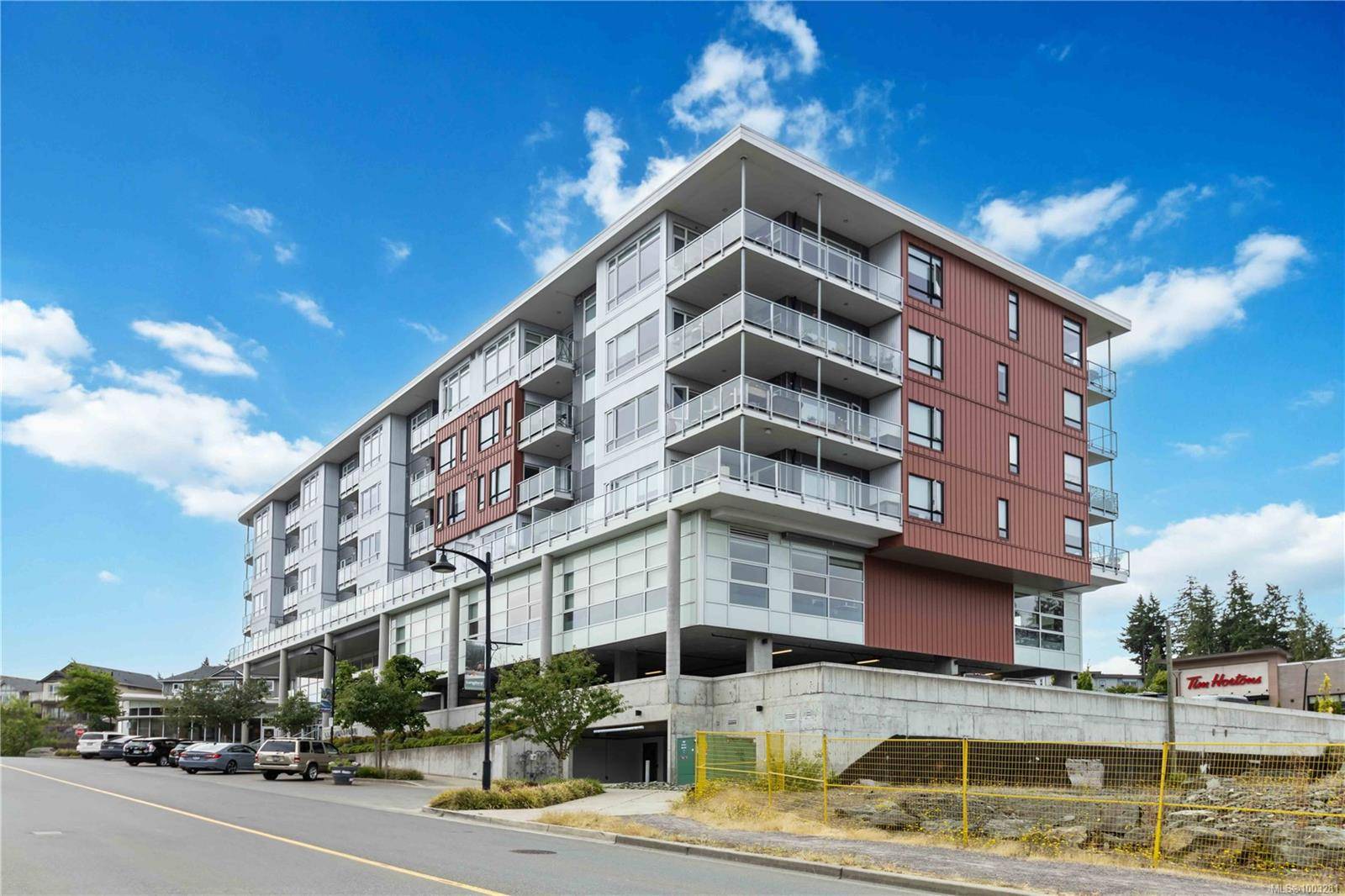 Langford, BC V9B 0S7,1311 Lakepoint Way #310