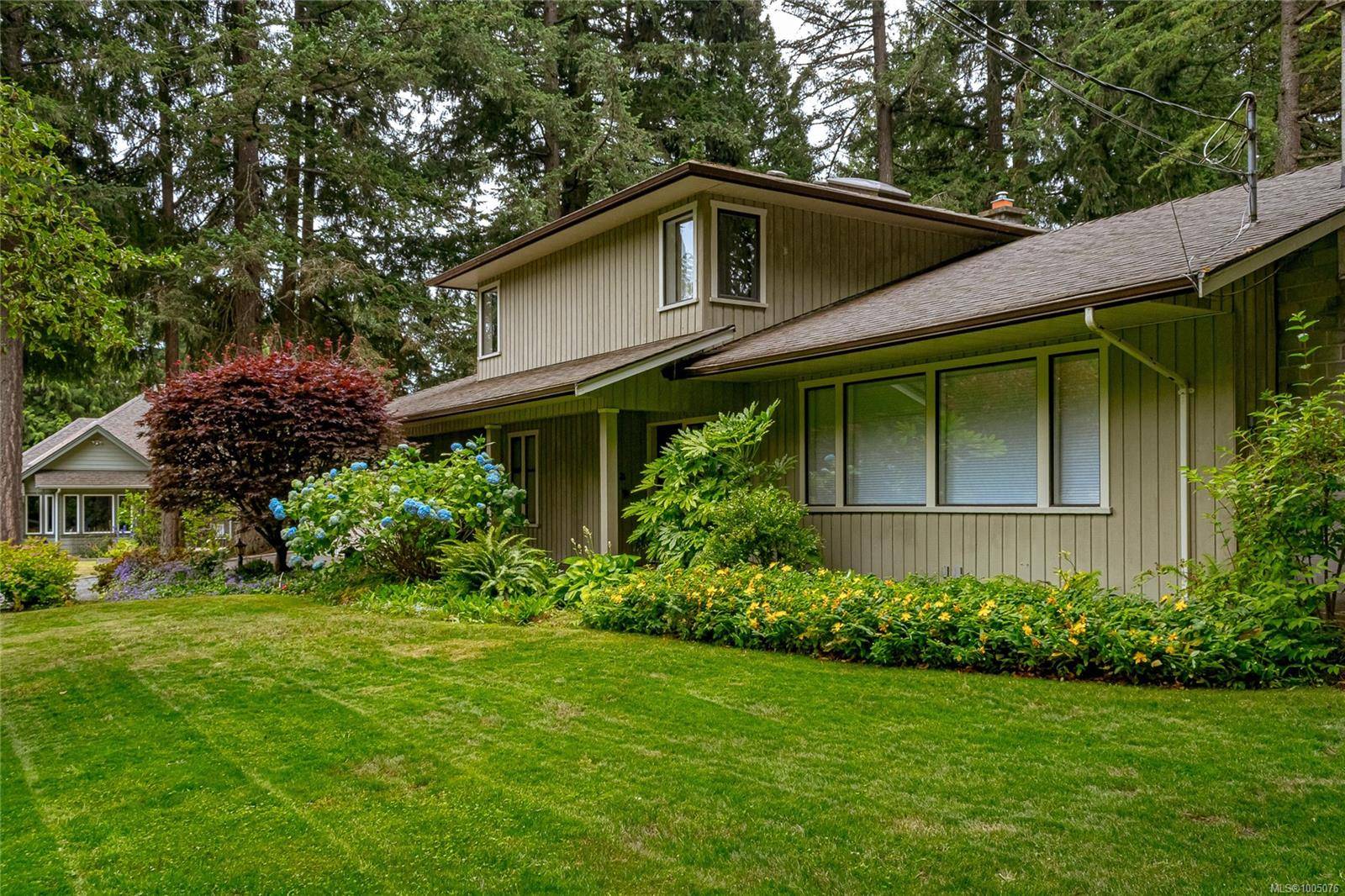 Central Saanich, BC V8M 1M9,2013 Tanlee Cres