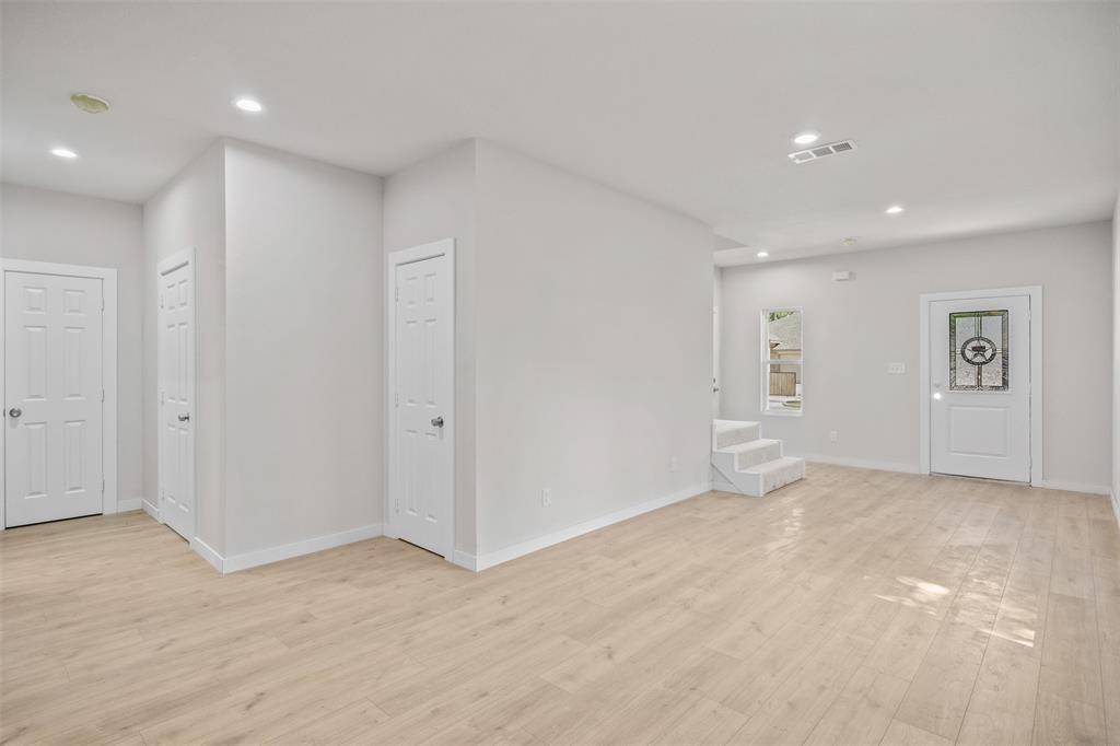 Dallas, TX 75215,3323 Rutledge Street