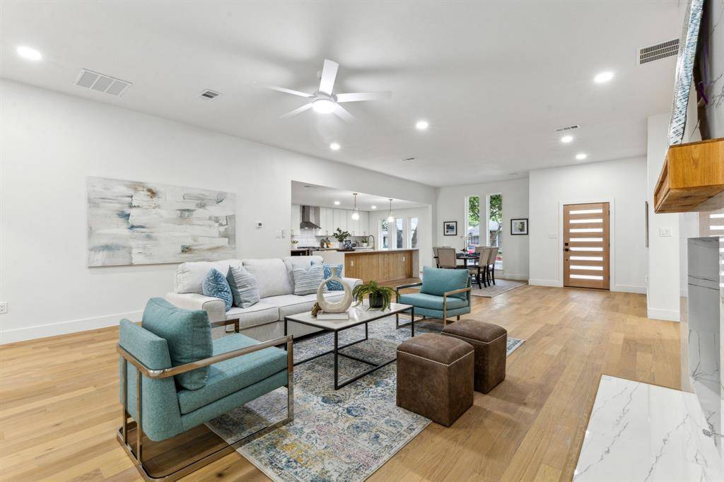 Dallas, TX 75243,9219 Windy Crest Drive