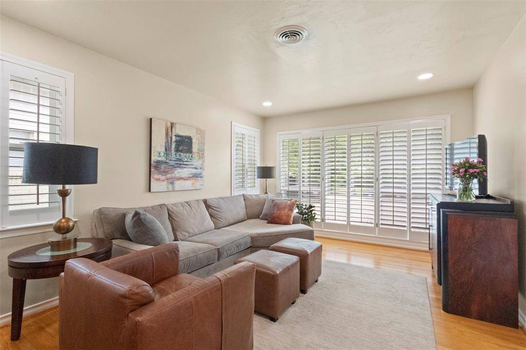 Dallas, TX 75218,10209 Solta Drive