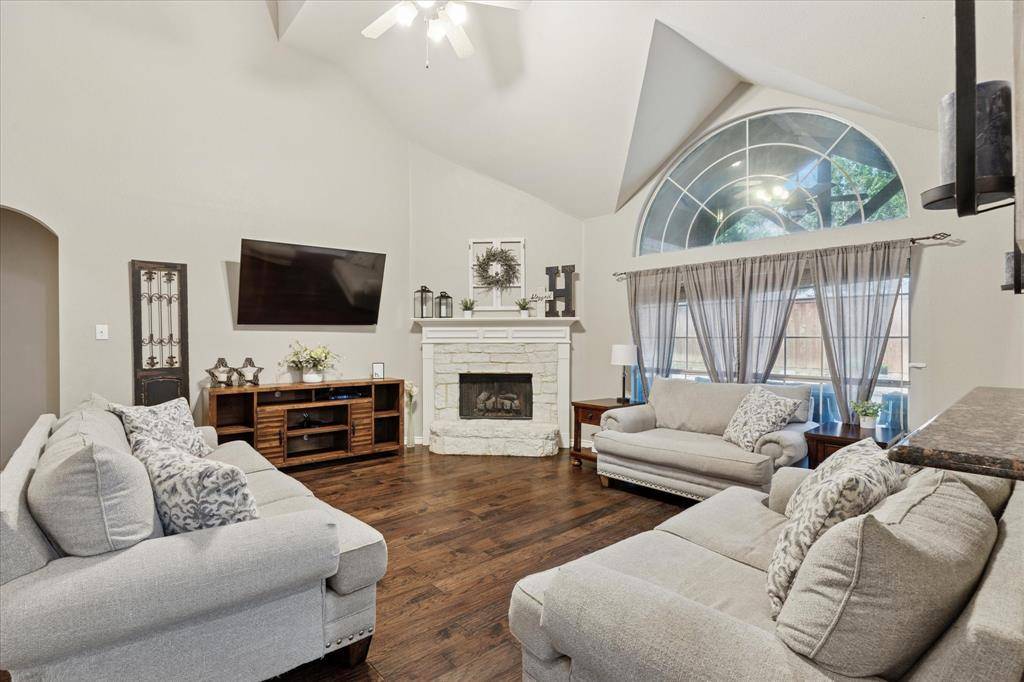 Mansfield, TX 76063,8 Pinedale Court