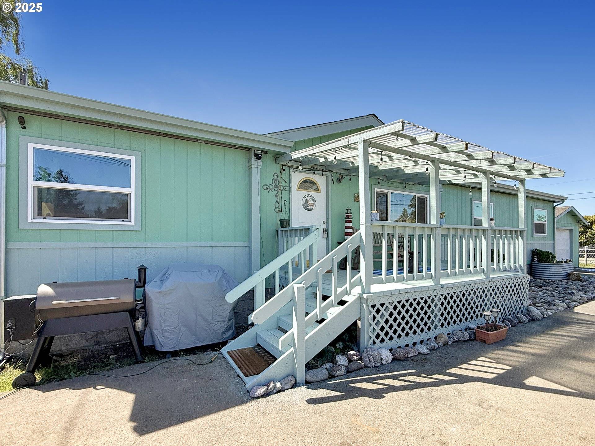 Brookings, OR 97415,97906 LIVELY LN